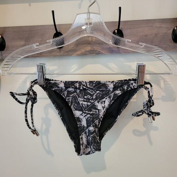 Diane Von Furstenburg Bikini - Picture 5 of 10